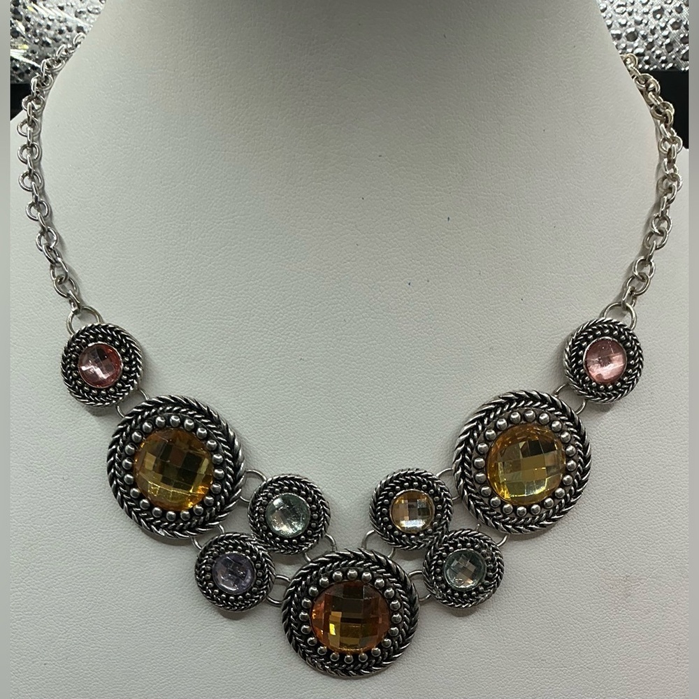 PREMIER DESIGNS MULTI PASTEL AND AMBER RHINESTONE SILVER TONE STATEMENT NECKLACE